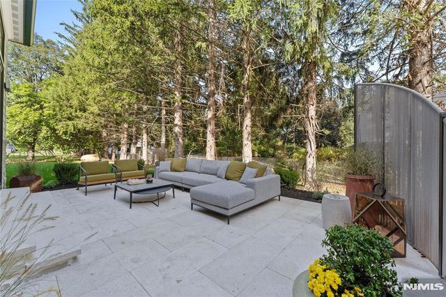 48 Pleasant Avenue, Upper Saddle River, NJ 07458