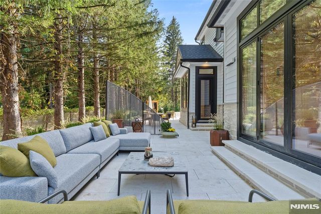 48 Pleasant Avenue, Upper Saddle River, NJ 07458