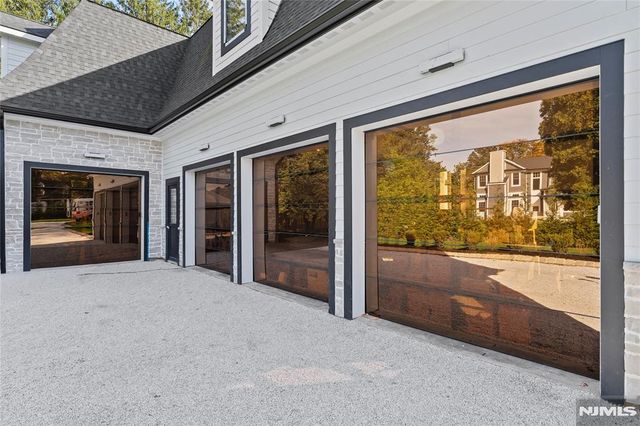 48 Pleasant Avenue, Upper Saddle River, NJ 07458