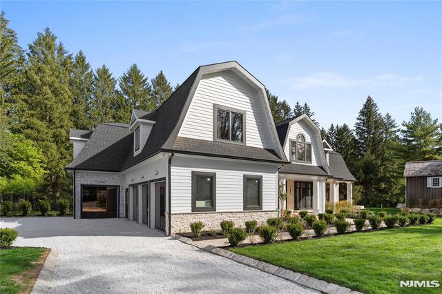 48 Pleasant Avenue, Upper Saddle River, NJ 07458