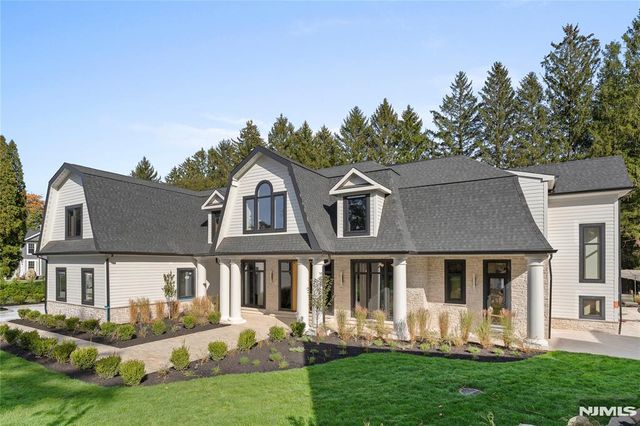 48 Pleasant Avenue, Upper Saddle River, NJ 07458