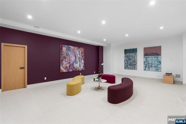 48 Pleasant Avenue, Upper Saddle River, NJ 07458