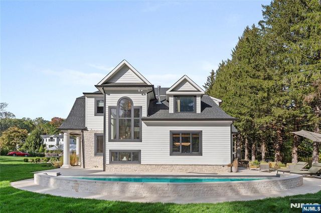 48 Pleasant Avenue, Upper Saddle River, NJ 07458
