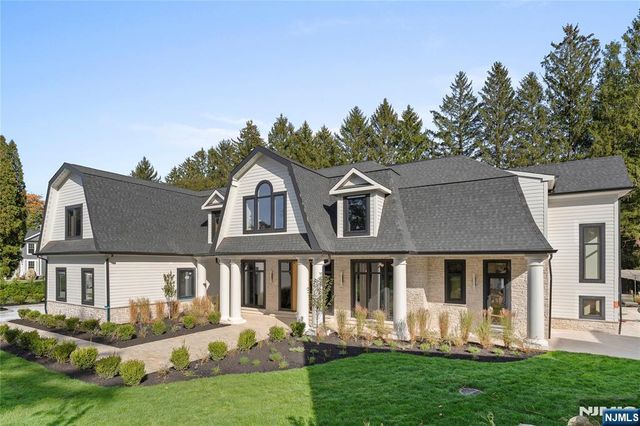 48 Pleasant Avenue, Upper Saddle River, NJ 07458