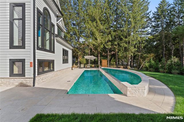 48 Pleasant Avenue, Upper Saddle River, NJ 07458