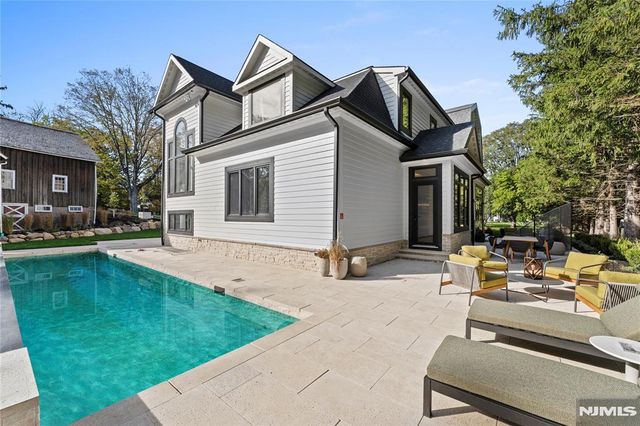 48 Pleasant Avenue, Upper Saddle River, NJ 07458