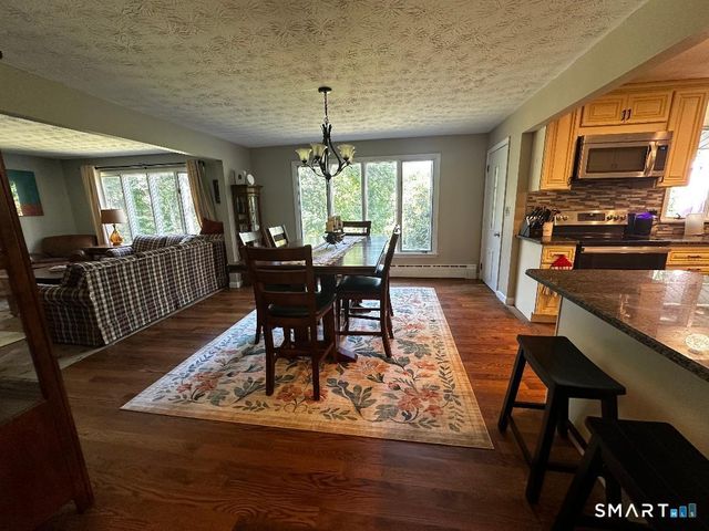15 School Road, Colchester, CT 06415