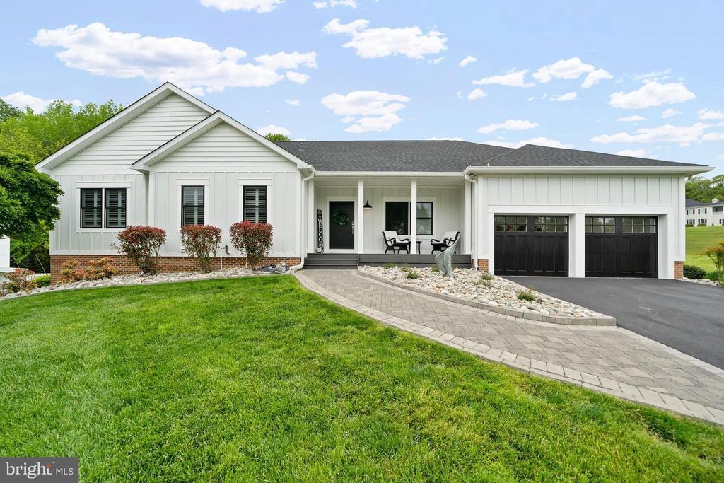 4045 WEEPING WILLOW LN, Huntingtown, MD 20639