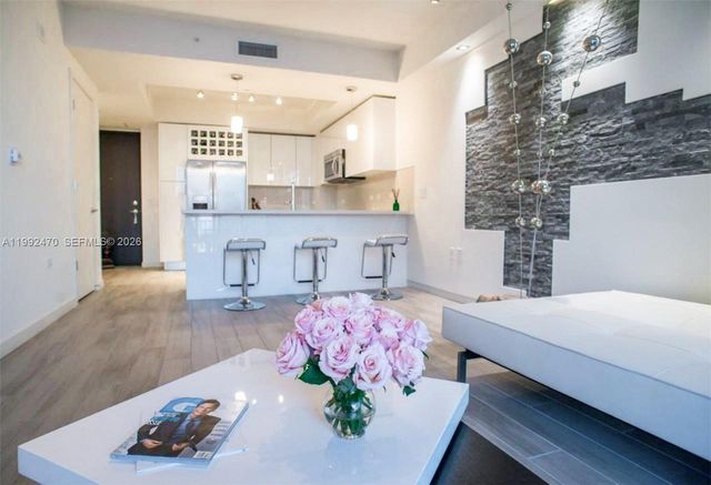 999 SW 1st Ave 3208, Miami, FL 33130