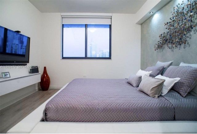 999 SW 1st Ave 3208, Miami, FL 33130