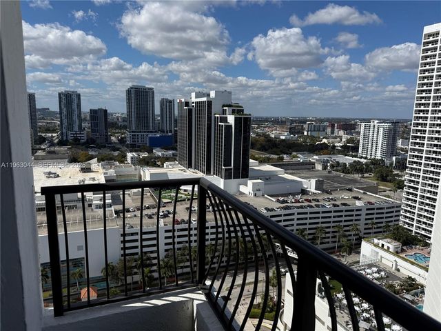 555 NE 15th St 29G, Miami, FL 33132