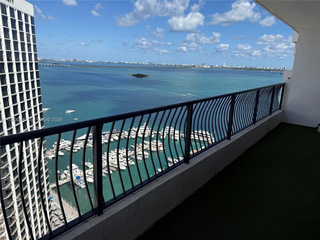 555 NE 15th St 29G, Miami, FL 33132