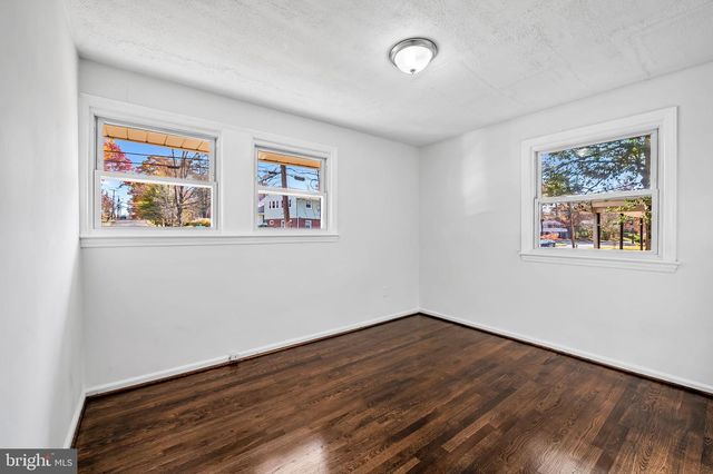 8416 RAVENSWOOD RD, Hyattsville, MD 20784