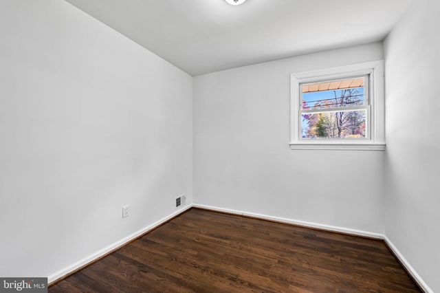 8416 RAVENSWOOD RD, Hyattsville, MD 20784