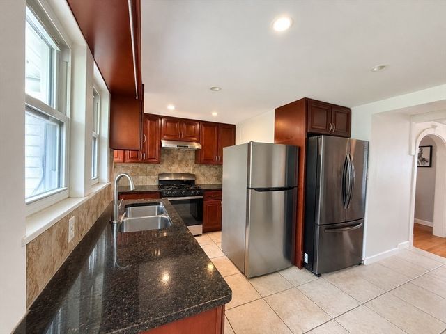 85 Fairbank St, Boston, MA 02135