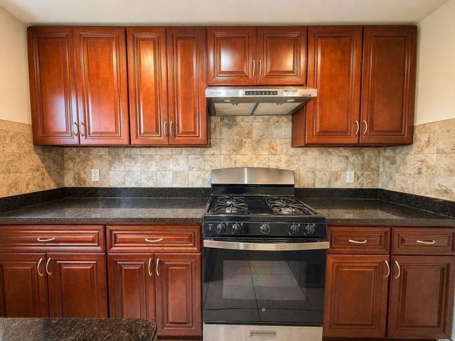 85 Fairbank St, Boston, MA 02135