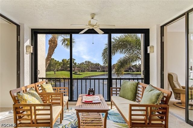 4585 Trawler CT 303, Fort Myers, FL 33919