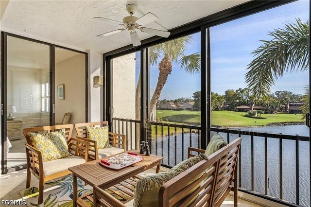 4585 Trawler CT 303, Fort Myers, FL 33919