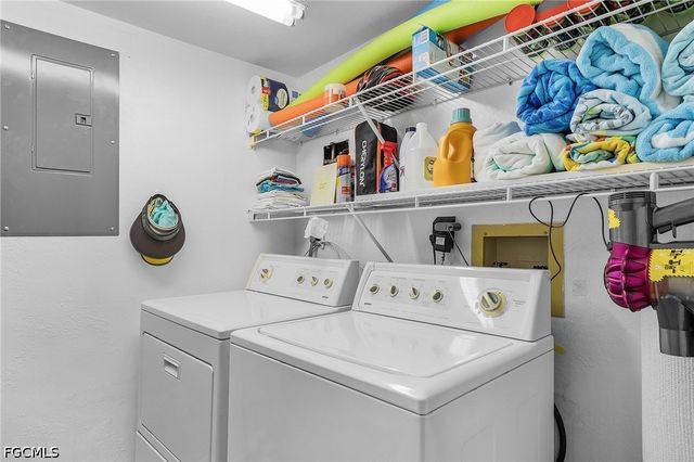 4585 Trawler CT 303, Fort Myers, FL 33919