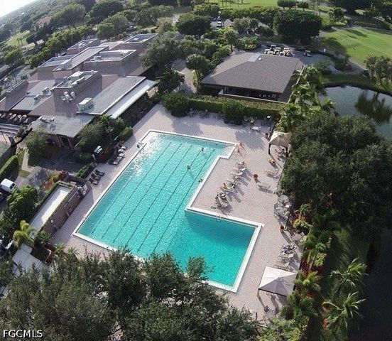 4585 Trawler CT 303, Fort Myers, FL 33919