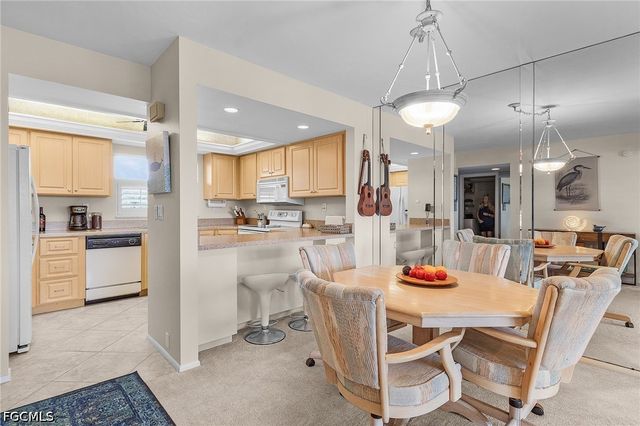4585 Trawler CT 303, Fort Myers, FL 33919