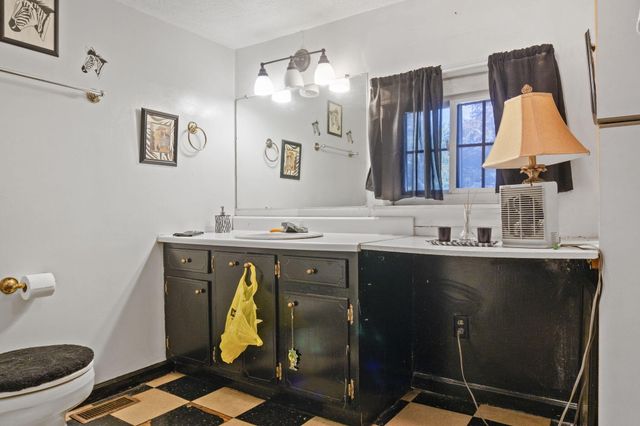 261 Myrtle Street, Gloverville, SC 29828