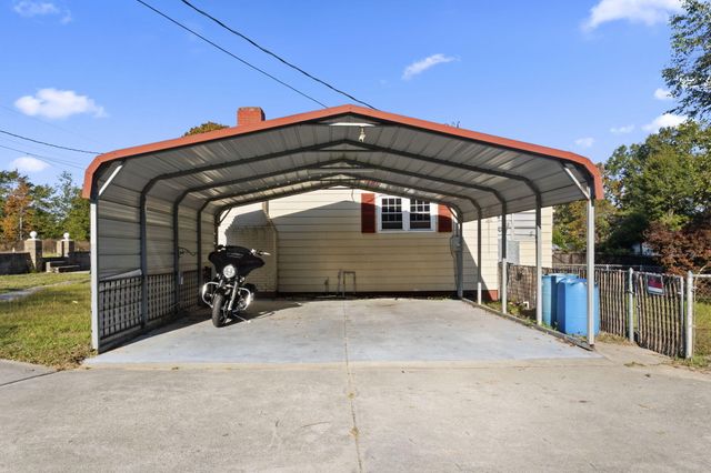 261 Myrtle Street, Gloverville, SC 29828