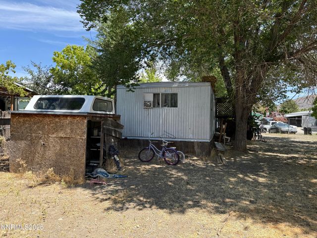 1244 Fleetwood Avenue, Carson City, NV 89701