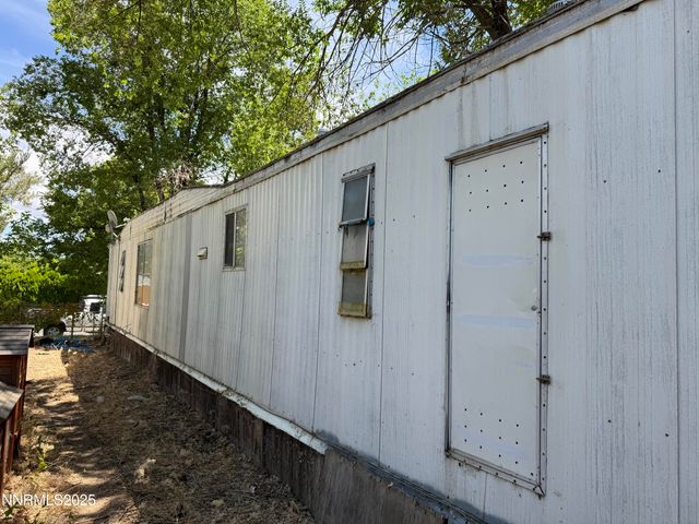 1244 Fleetwood Avenue, Carson City, NV 89701