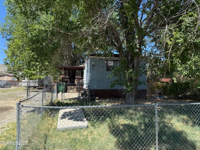1244 Fleetwood Avenue, Carson City, NV 89701