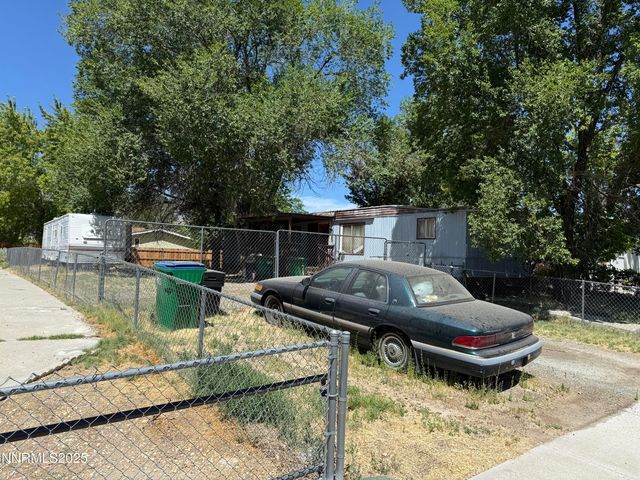 1244 Fleetwood Avenue, Carson City, NV 89701