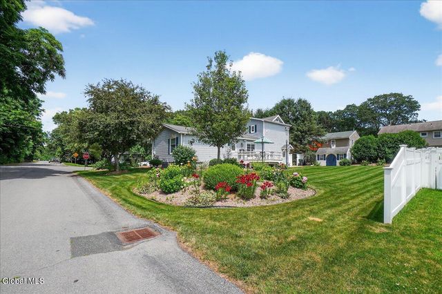 7 Marquette Avenue, Colonie, NY 12110