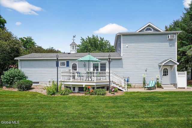 7 Marquette Avenue, Colonie, NY 12110