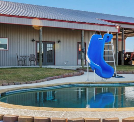 7210 Goehring Road, Ledbetter, TX 78946