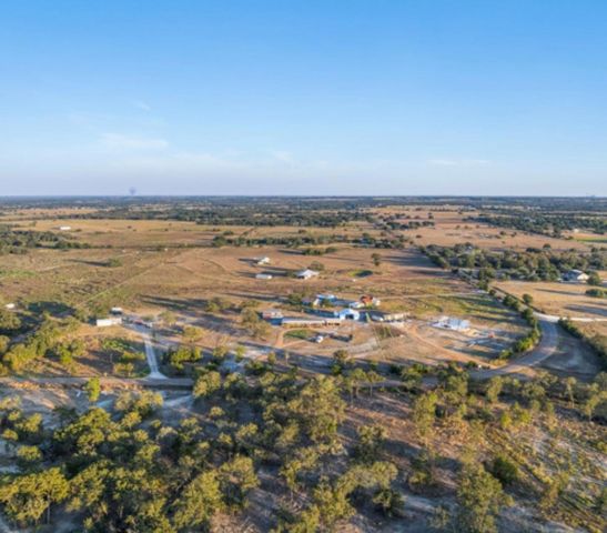 7210 Goehring Road, Ledbetter, TX 78946