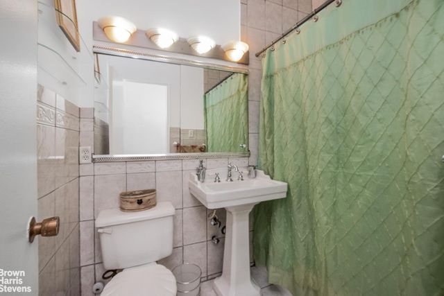 2500 Johnson Ave Apt 1L, New York City, NY 10463