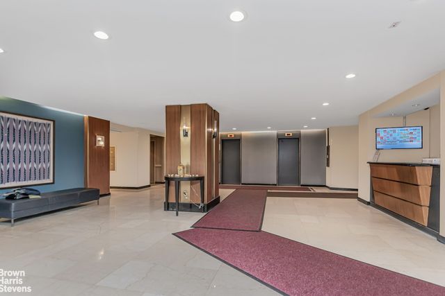 2500 Johnson Ave Apt 1L, New York City, NY 10463