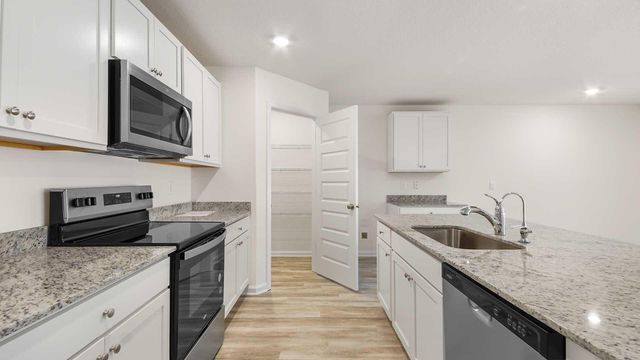 204 Eunola Lane, Freeport, FL 32439