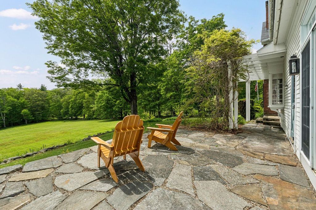 Image 4 of property listing at 874 Middletown Road, Grafton, VT 05146