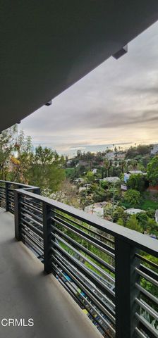 475 Rustic Drive, Los Angeles, CA 90065