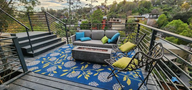 475 Rustic Drive, Los Angeles, CA 90065