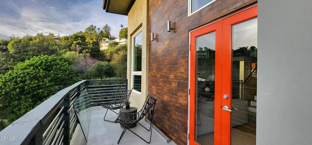 475 Rustic Drive, Los Angeles, CA 90065