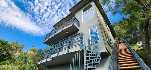 475 Rustic Drive, Los Angeles, CA 90065