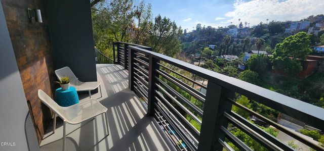 475 Rustic Drive, Los Angeles, CA 90065