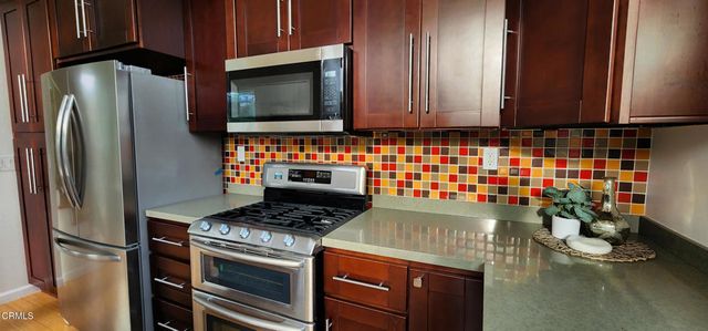 475 Rustic Drive, Los Angeles, CA 90065