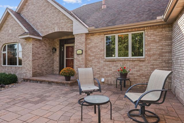 3151 Bent Tree Hills Drive, New Brighton, MN 55112