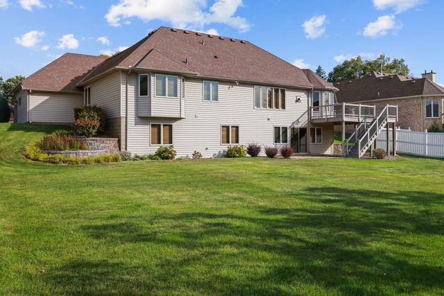 3151 Bent Tree Hills Drive, New Brighton, MN 55112