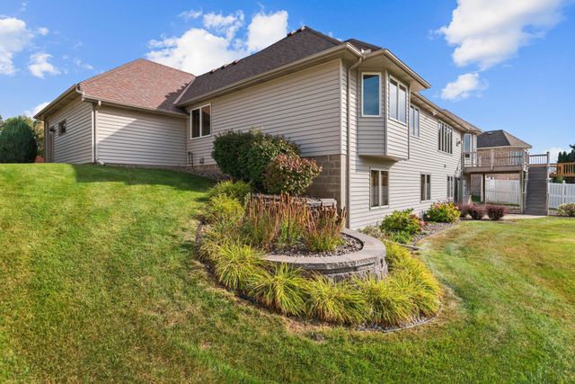 3151 Bent Tree Hills Drive, New Brighton, MN 55112