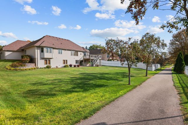 3151 Bent Tree Hills Drive, New Brighton, MN 55112