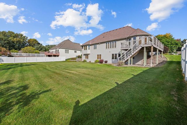 3151 Bent Tree Hills Drive, New Brighton, MN 55112